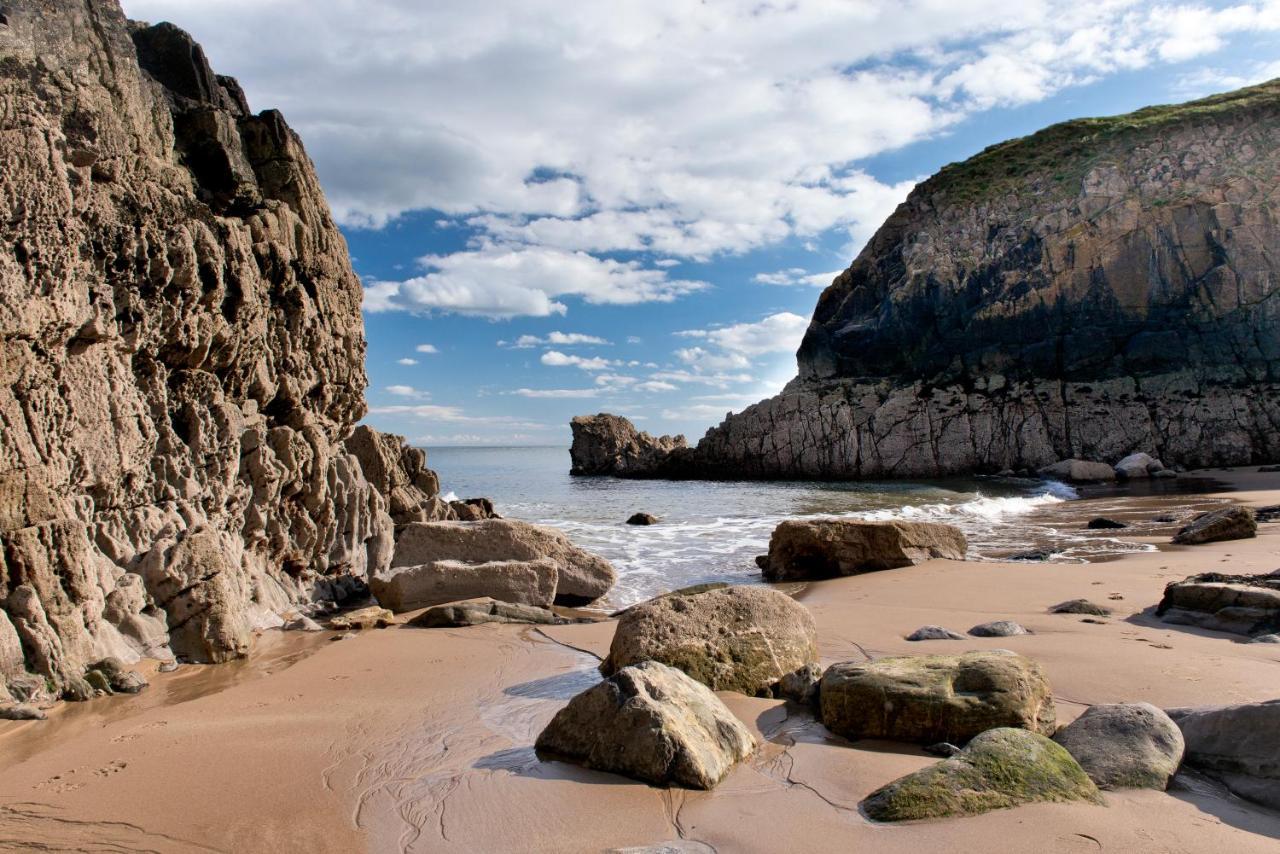 Yha Manorbier Pansiyon Tenby Dış mekan fotoğraf