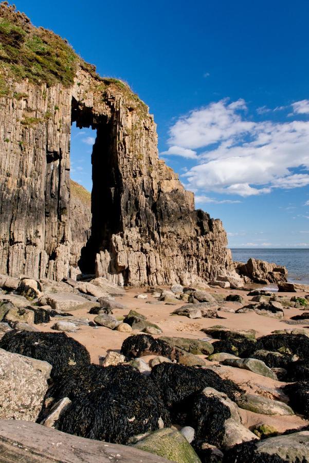 Yha Manorbier Pansiyon Tenby Dış mekan fotoğraf