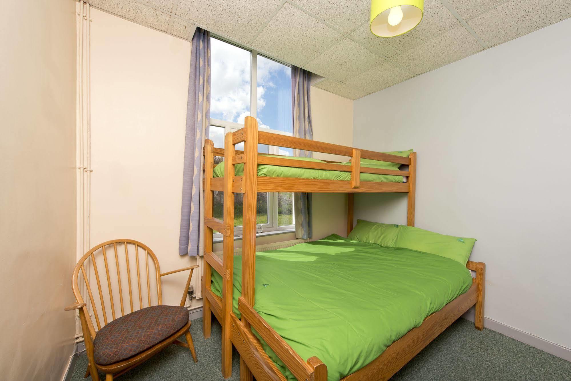 Yha Manorbier Pansiyon Tenby Dış mekan fotoğraf