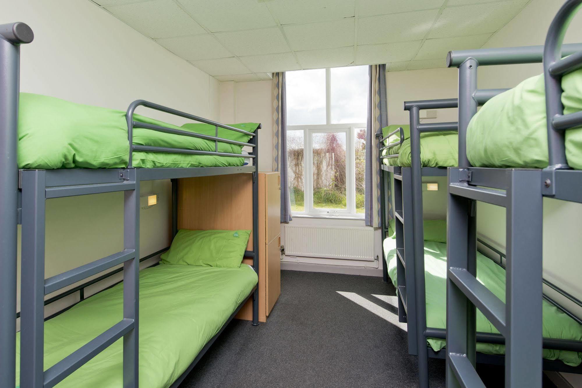 Yha Manorbier Pansiyon Tenby Dış mekan fotoğraf
